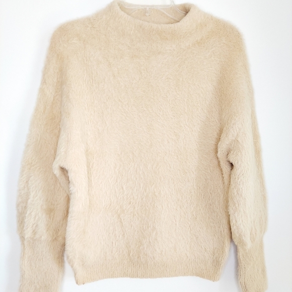 Catherine Malandrino Eyelash Knit Mockneck Sweater Cream Women Medium Fuzzy EUC - Picture 11 of 15